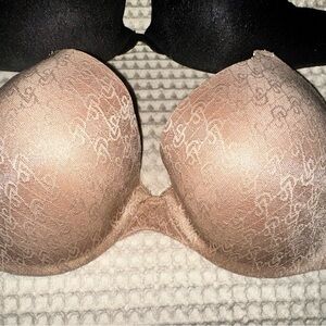 Victorias Secret Very Sexy Demi 36DD